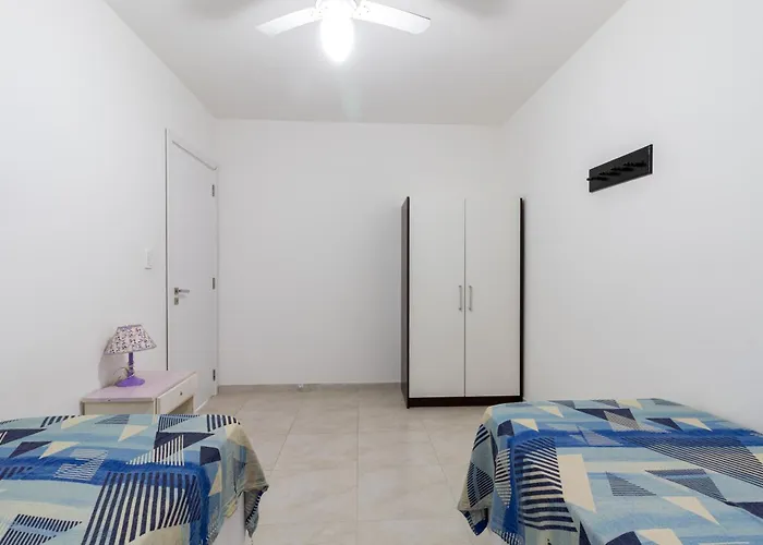 Residencial 20M Praia Central & Frente Avenida