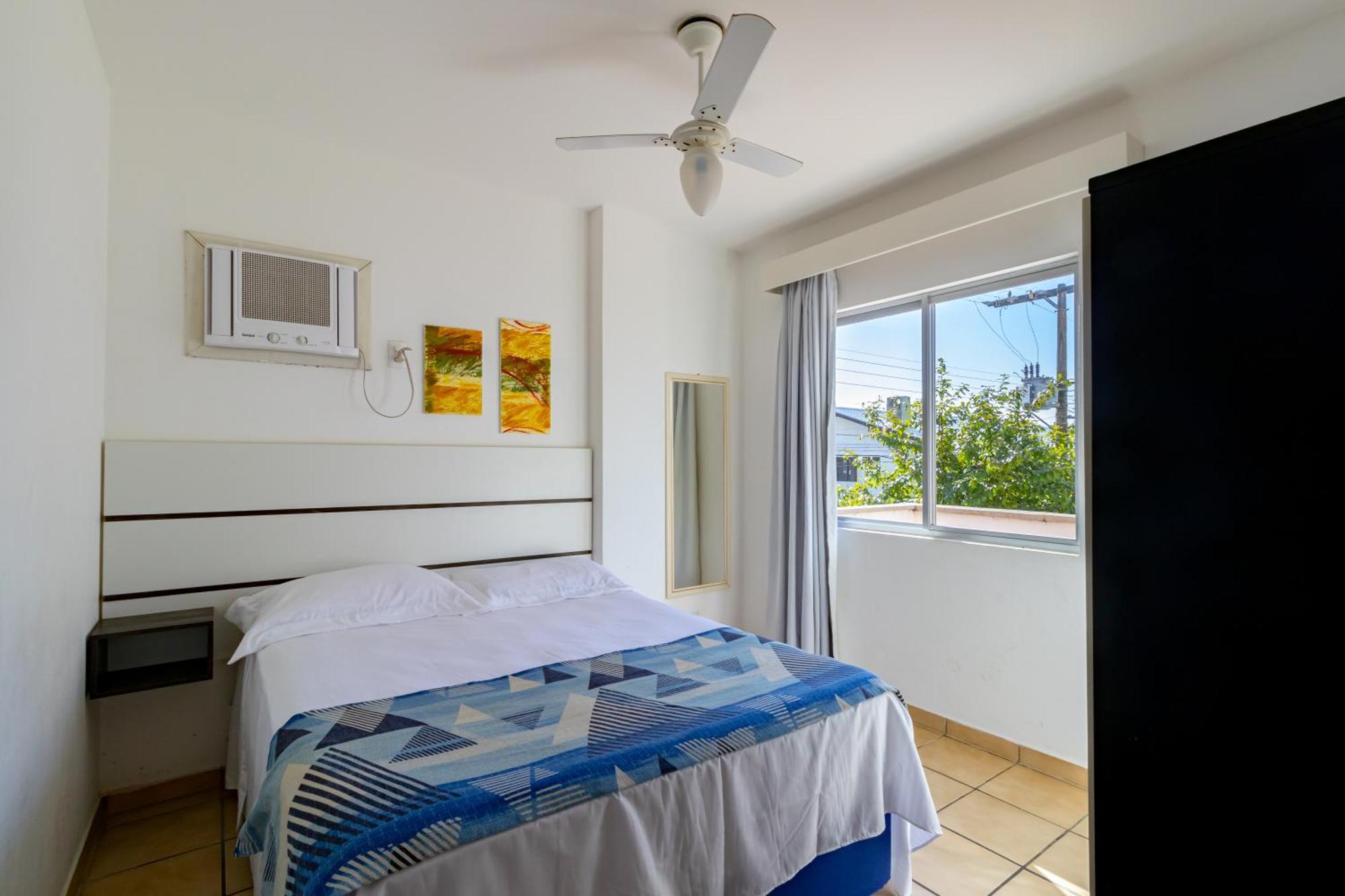 Residencial 20m & Frente Avenida Bombinhas
