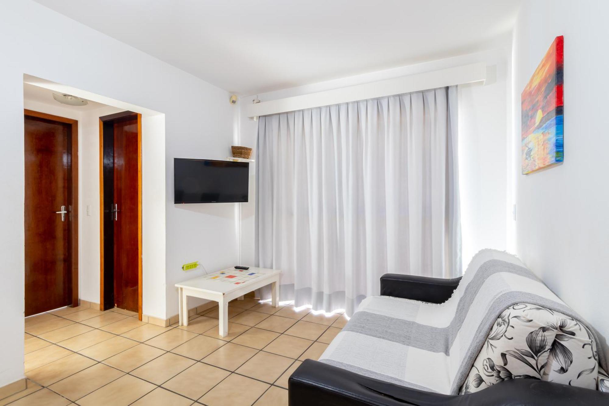 Residencial 20m & Frente Avenida * Bombinhas