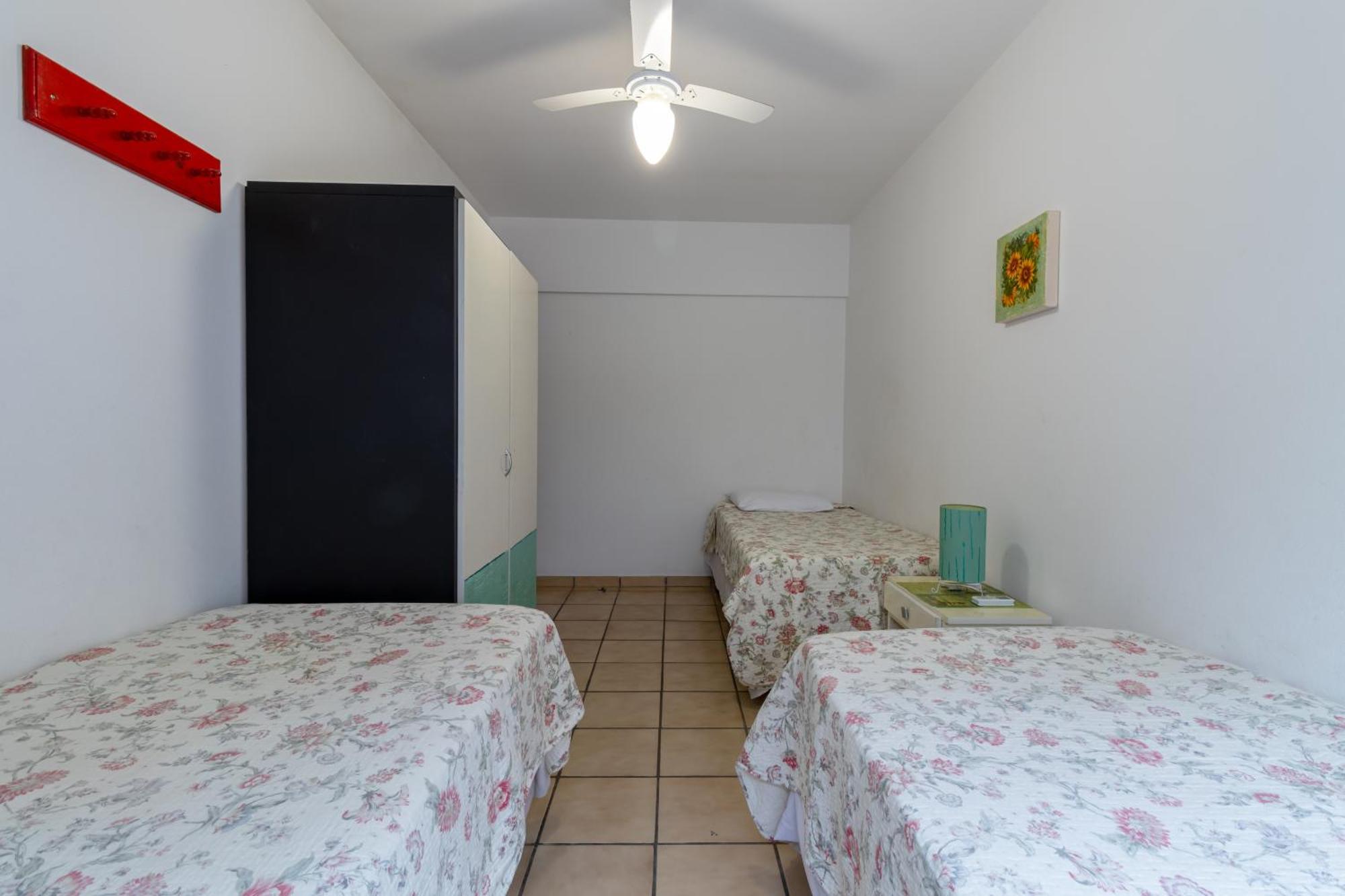Apartment Residencial 20m & Frente Avenida Bombinhas