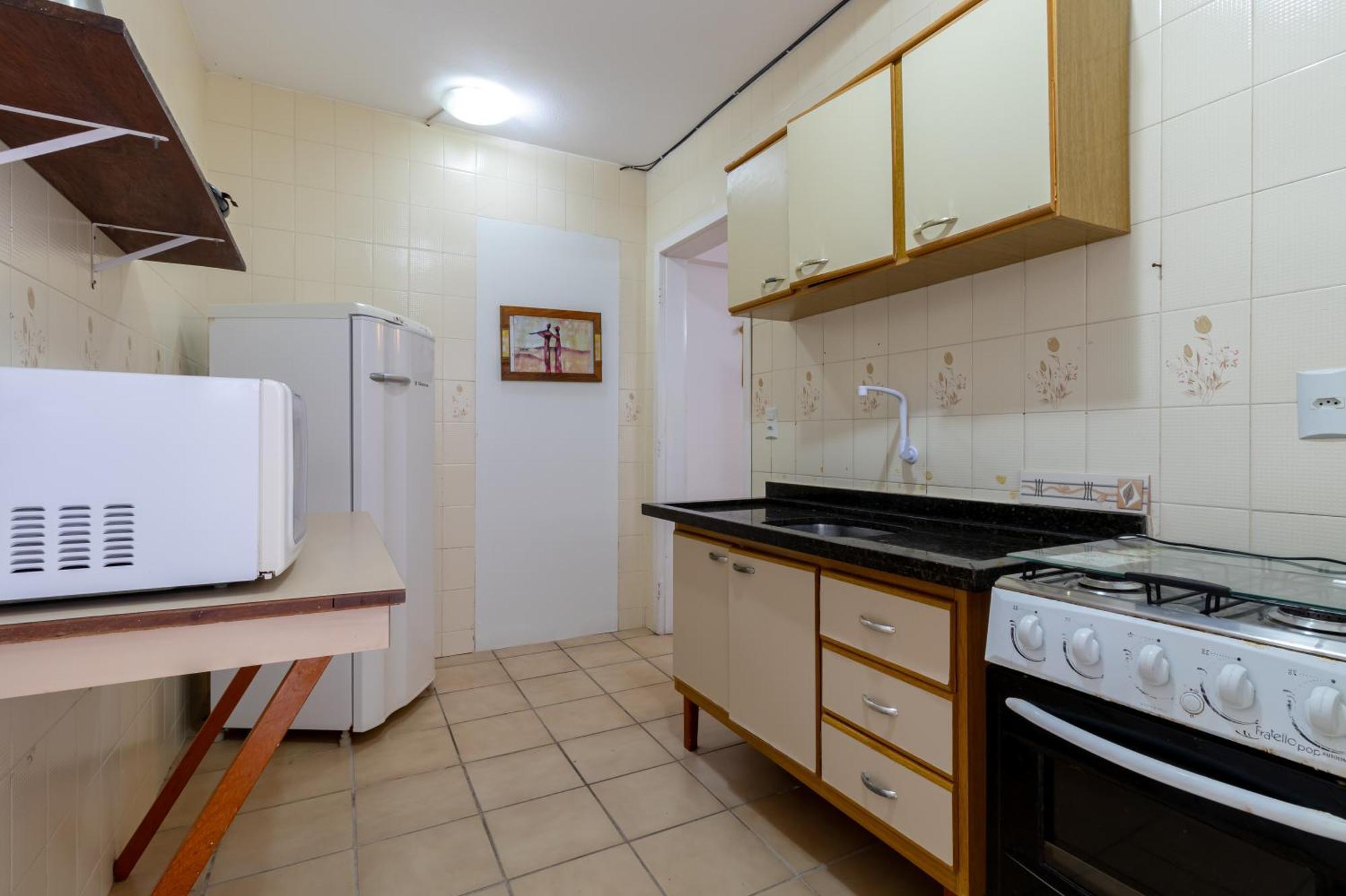 Residencial 20m & Frente Avenida Bombinhas