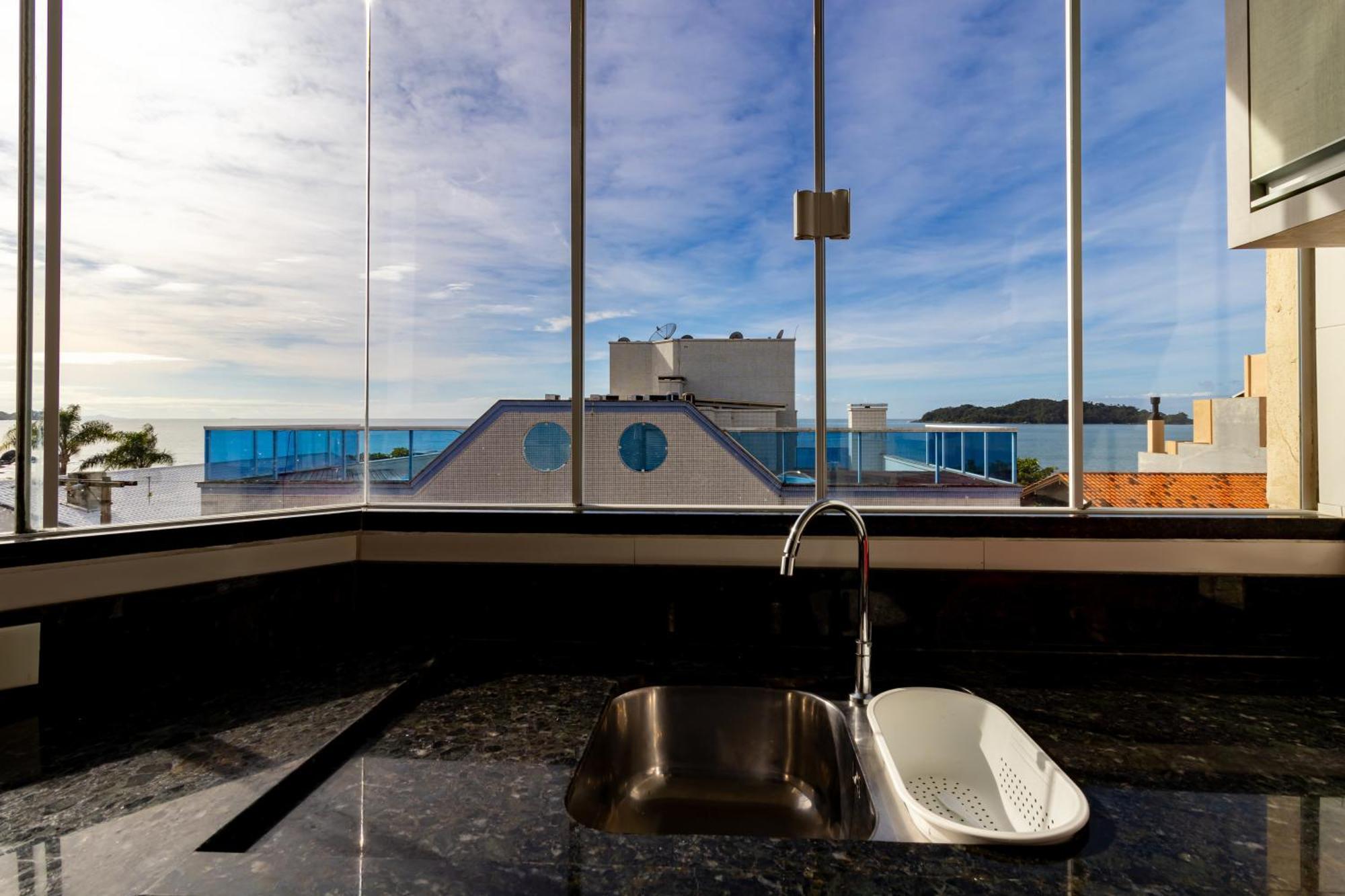 Apartment Residencial 20m & Frente Avenida *