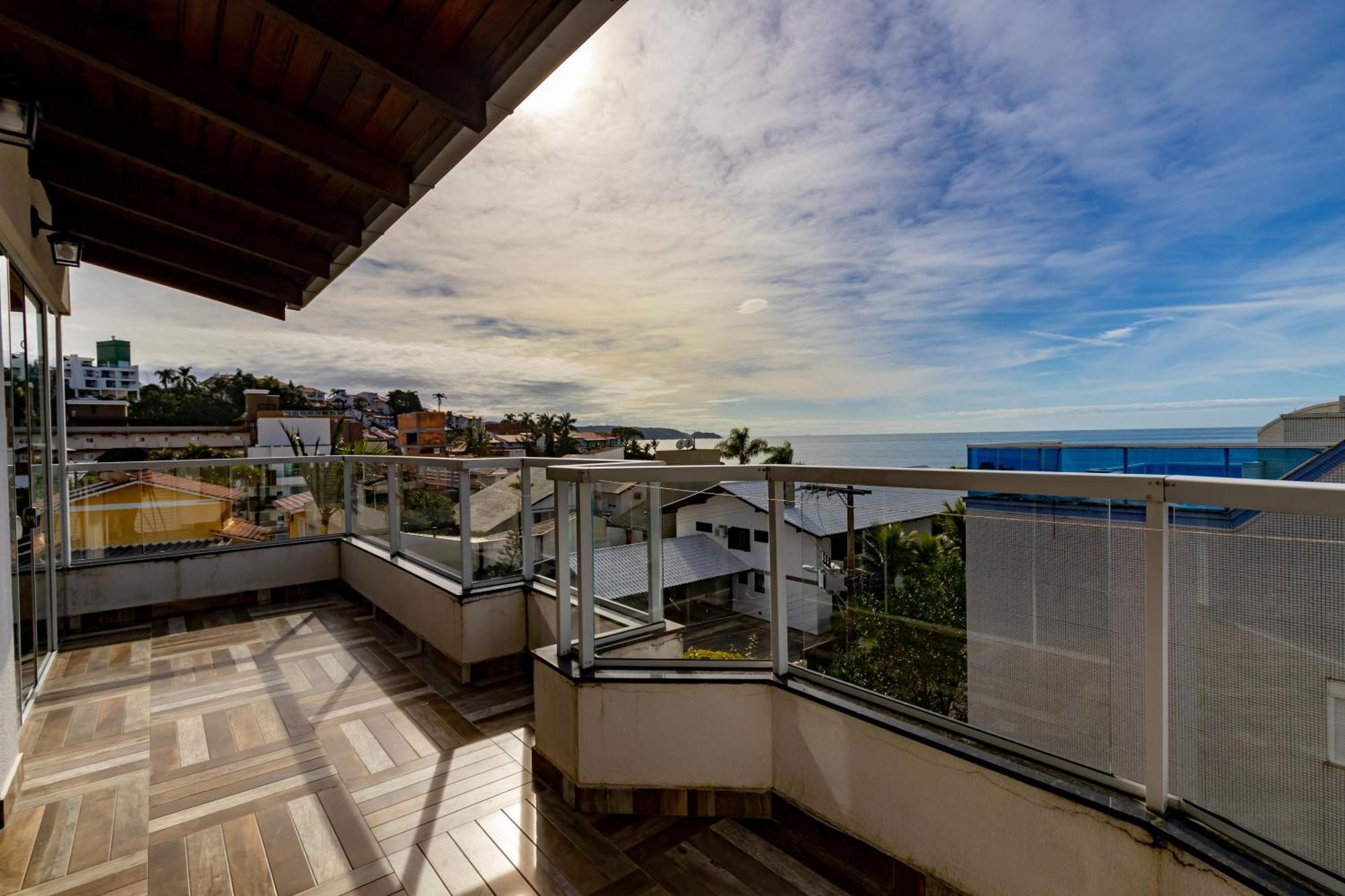 Residencial 20m & Frente Avenida Apartment