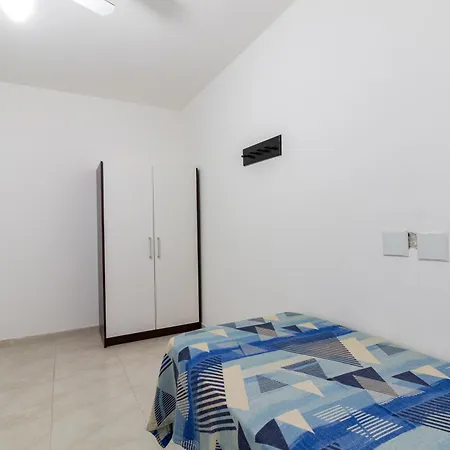 Residencial 20m Praia Central&Frente Avenida Bombinhas Habitación foto