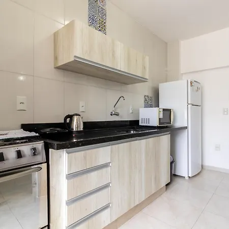 Residencial 20m Praia Central&Frente Avenida Bombinhas Habitación foto