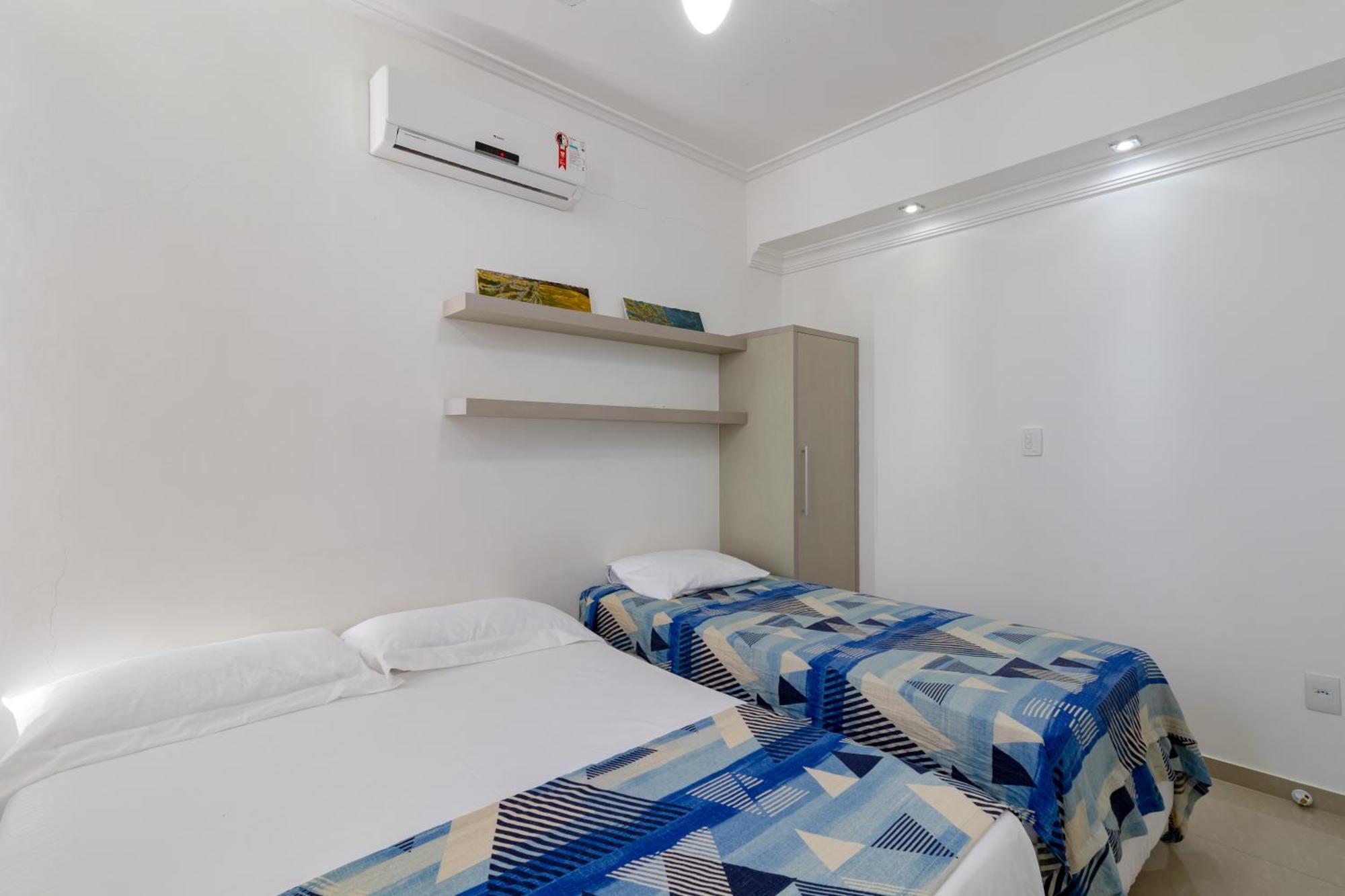 Residencial 20m & Frente Avenida Apartment *